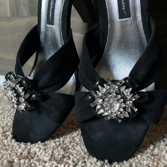 Beverly Feldman Heels - Picture 3 of 7